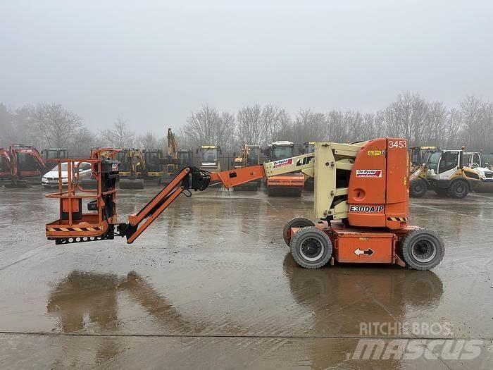 JLG E300AJP Otras plataformas elevadoras