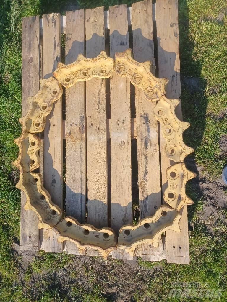 Komatsu D 65 - D85 Cadenas, orugas y chasis