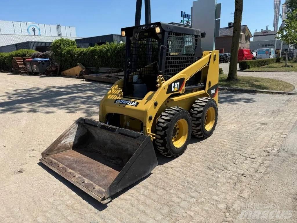 CAT 216B (226,S130) Minicargadoras