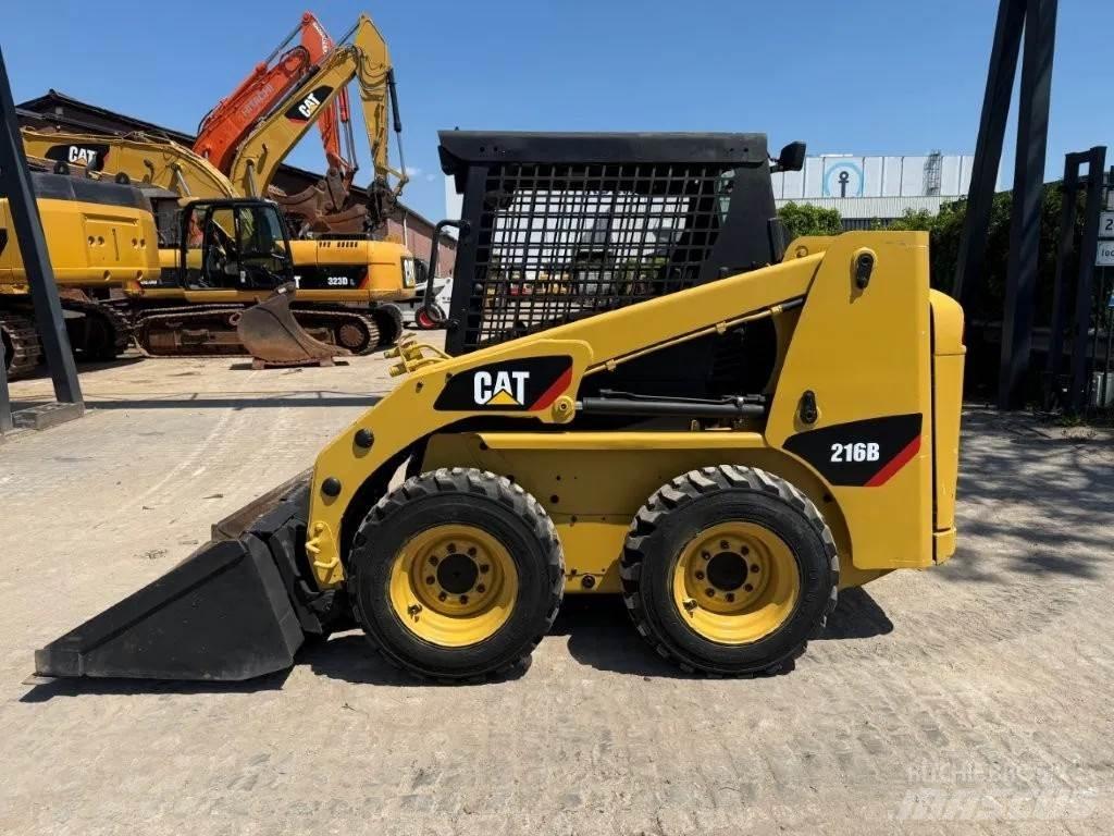 CAT 216B (226,S130) Minicargadoras