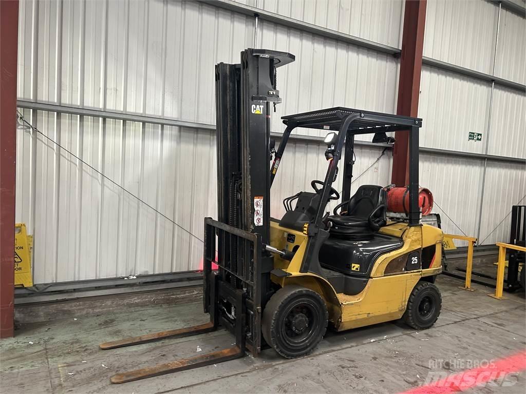 CAT GP25NT Carretillas LPG