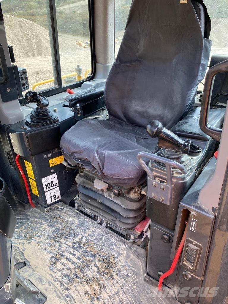 Komatsu DX65PXi-18 Buldozer sobre oruga