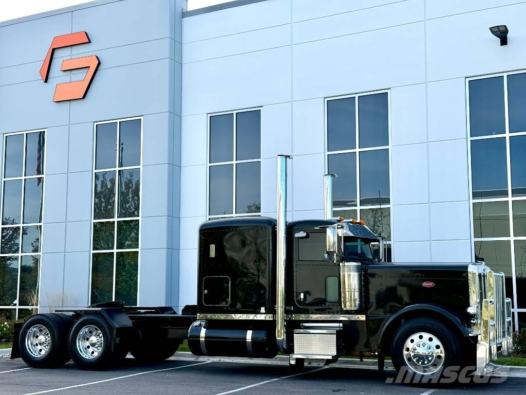 Peterbilt 389 PRIDE Cabezas tractoras