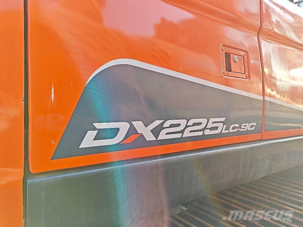 Doosan DX 225 LC-9C Excavadoras de cadenas