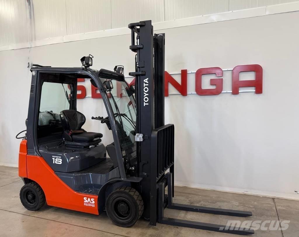 Toyota 10894 - 8FGF18 Carretillas LPG