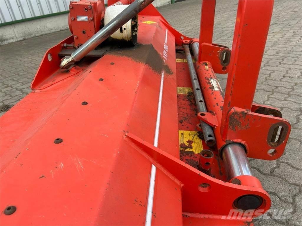 Kuhn VKM 280 Otros equipos usados para la recolección de forraje