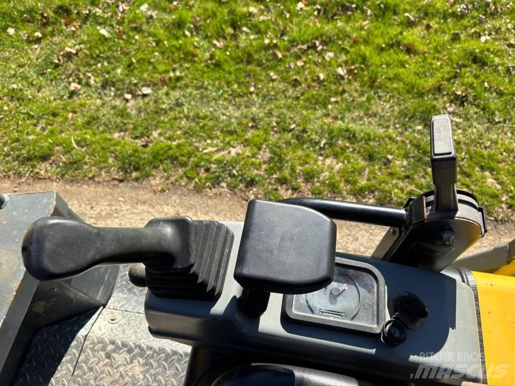 Wacker Neuson DT 23 Dúmpers sobre orugas