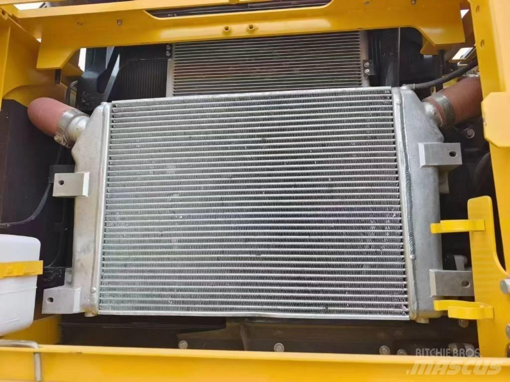 Komatsu 350-8 Excavadoras de cadenas
