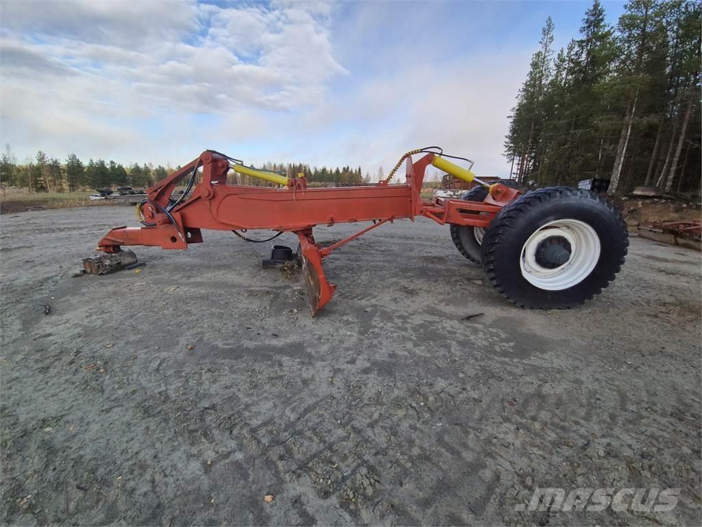  Peltolana omateko Rastras para caminos