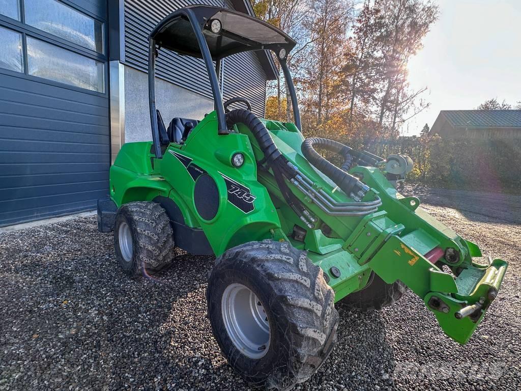 Avant 745 Cargadoras multifunción