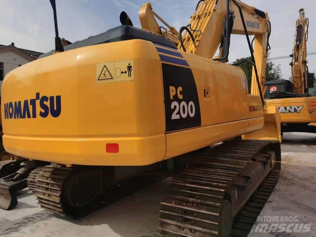 Komatsu PC 200-8 Excavadoras de cadenas