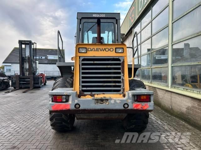 Daewoo MC 200 Cargadoras sobre ruedas