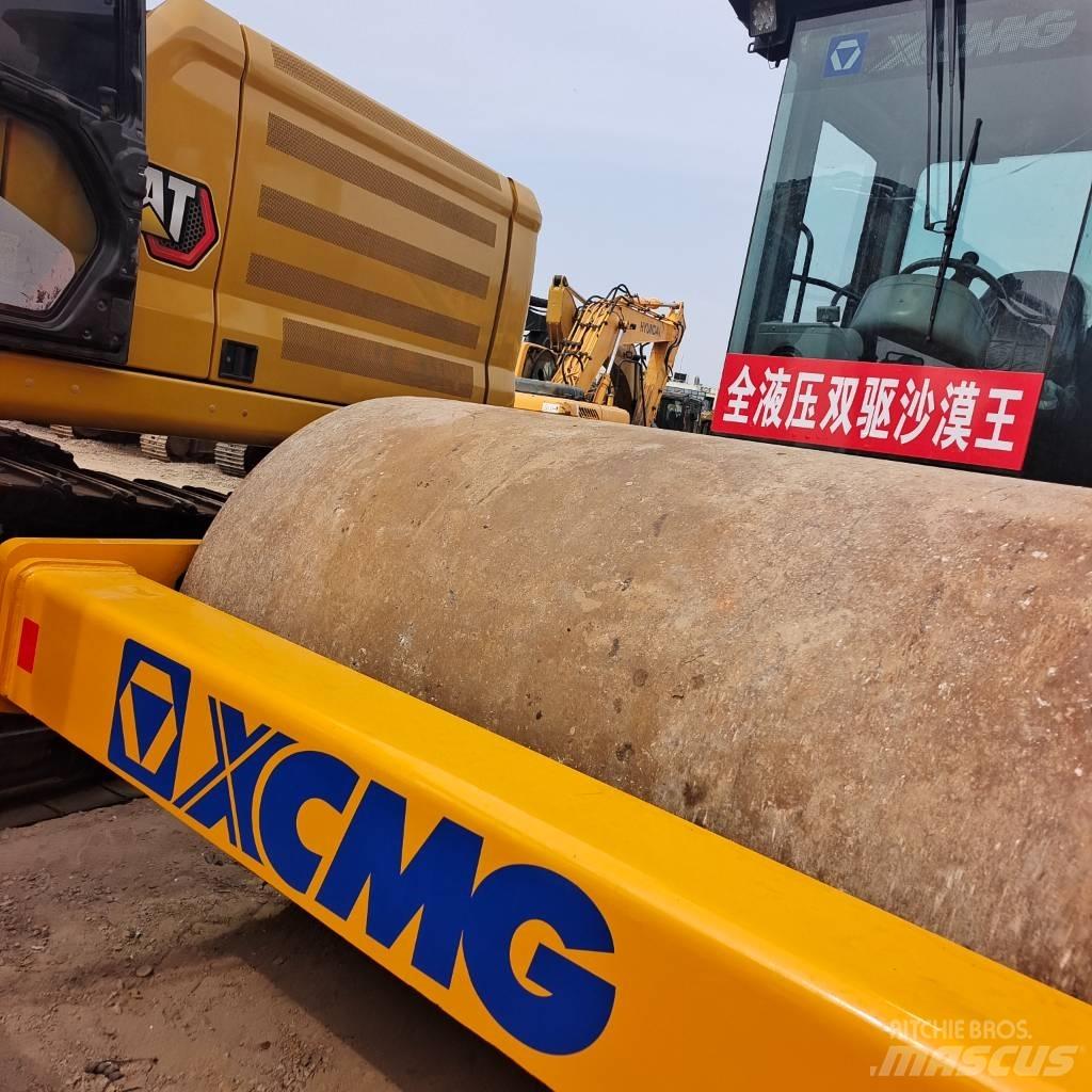 XCMG XS 142 J Rodillos de doble tambor
