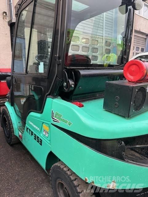 Mitsubishi FD 35 N Carretillas diesel