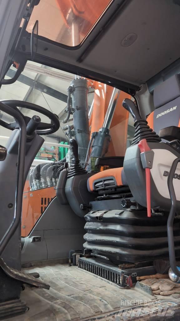 Doosan DX 165 W Excavadoras de ruedas
