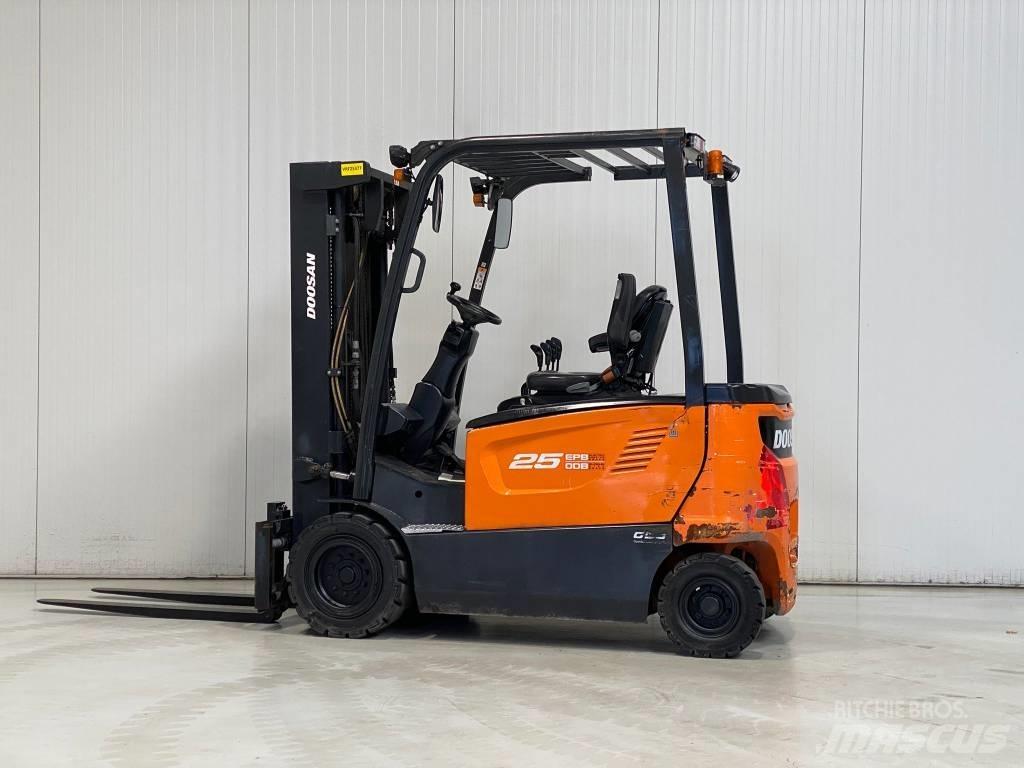 Doosan B25X-7 Carretillas de horquilla eléctrica
