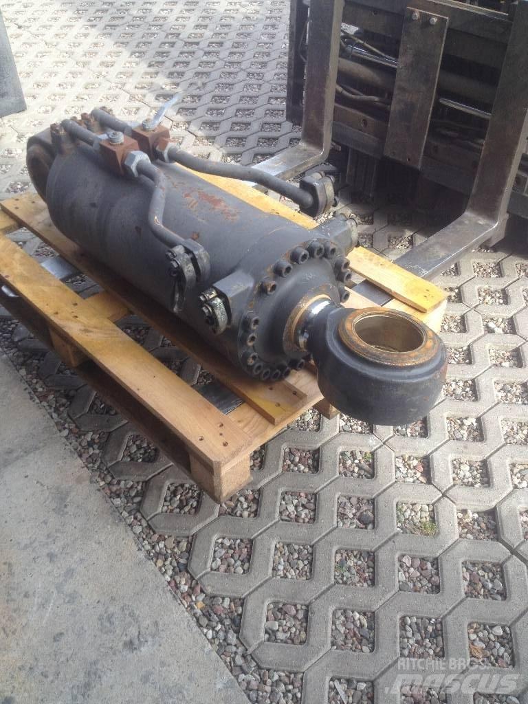  Siłownik Volvo 220 E Cargadoras sobre ruedas