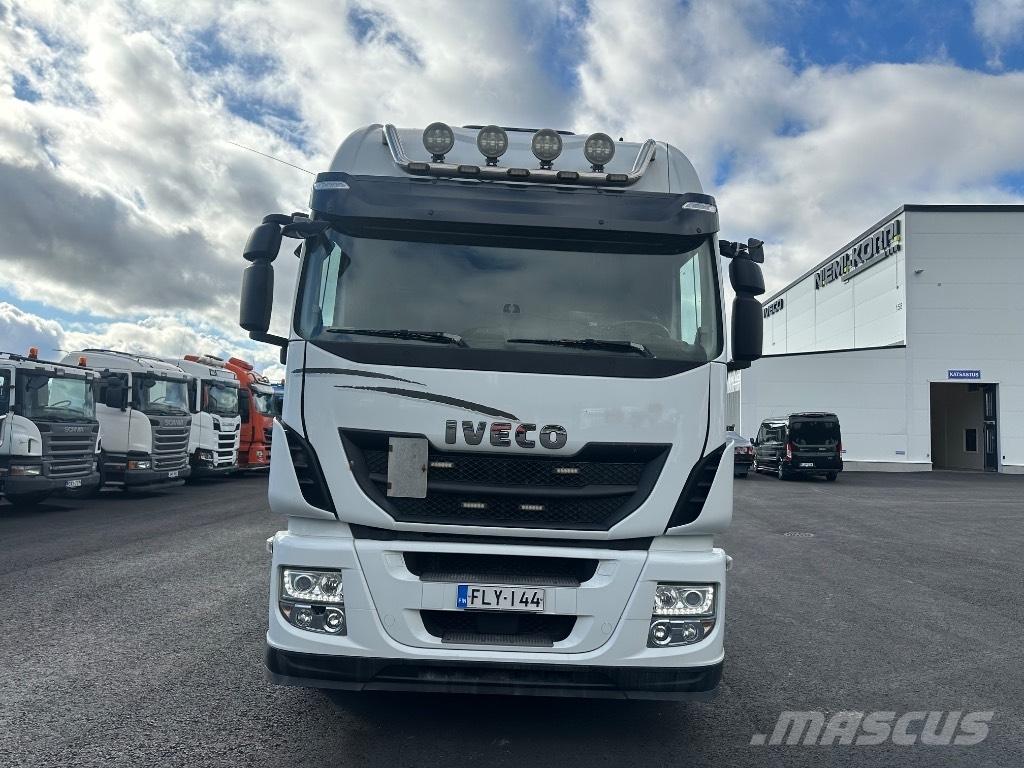 Iveco Stralis 8x4*4 Camiones polibrazo