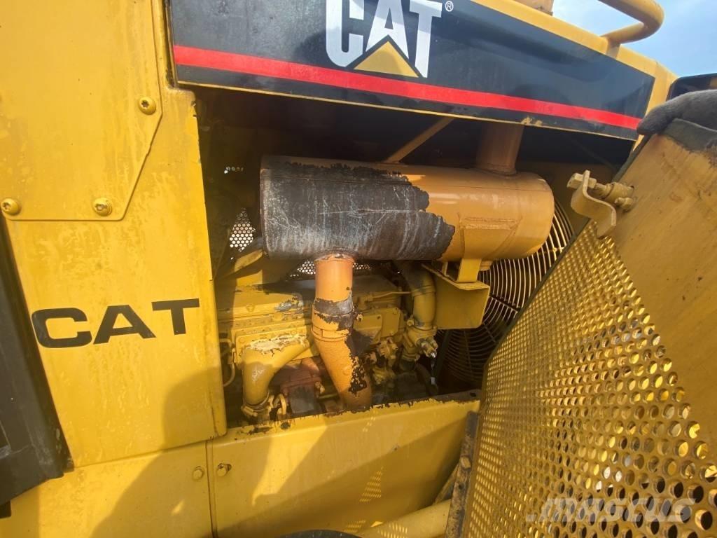 CAT D6R Buldozer sobre oruga