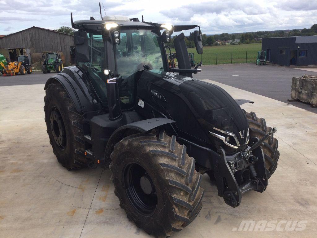 Valtra Q265 Tractores