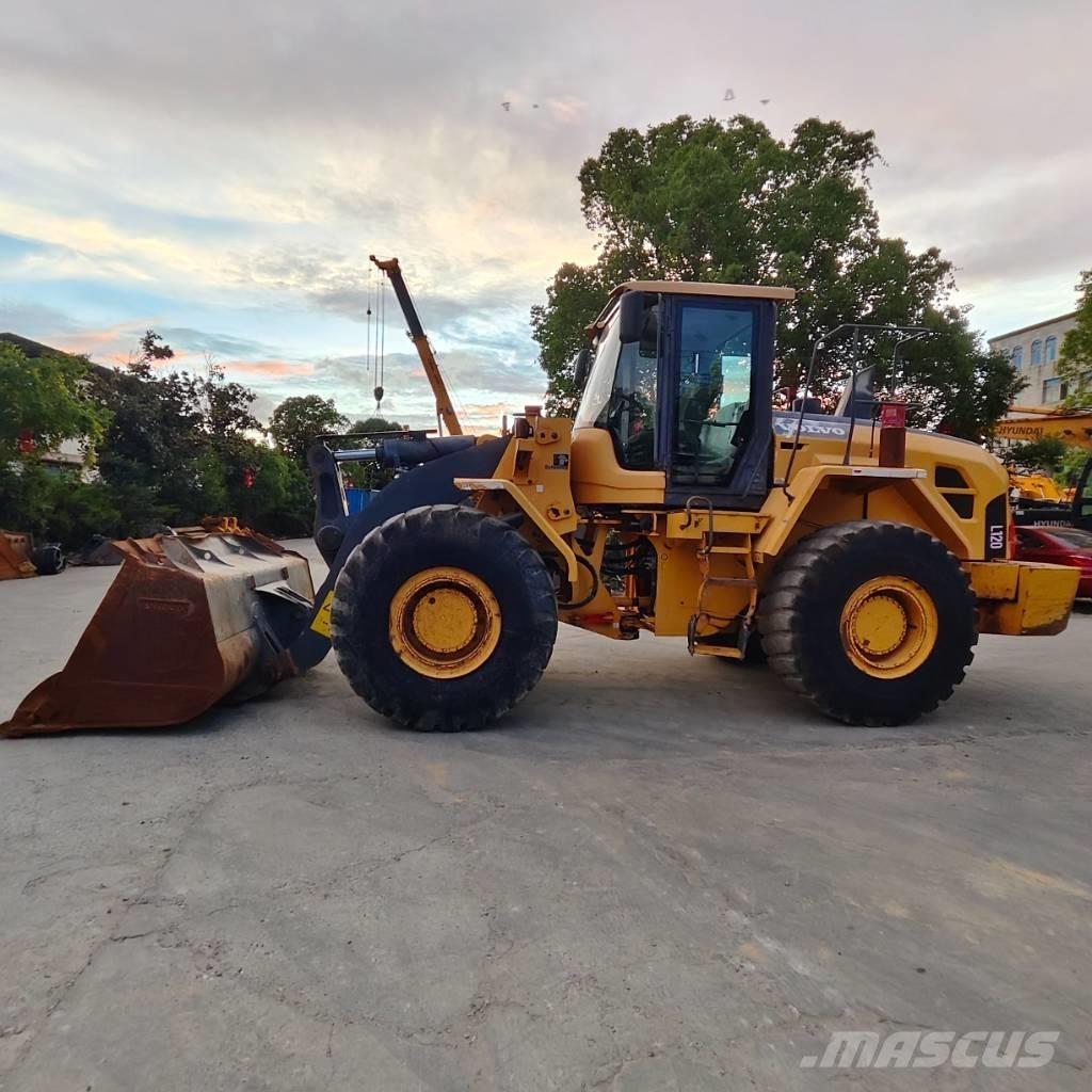 Volvo L 120 Cargadoras sobre ruedas