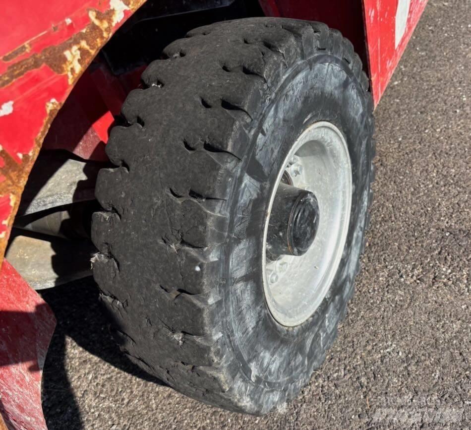 Manitou MI 35 D Carretillas diesel