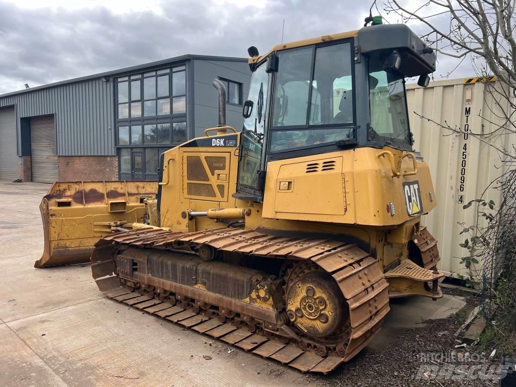 CAT D 6 K Buldozer sobre oruga