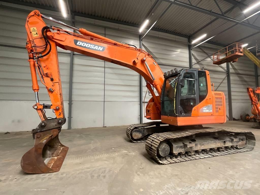Doosan DX 235 LCR Excavadoras de cadenas