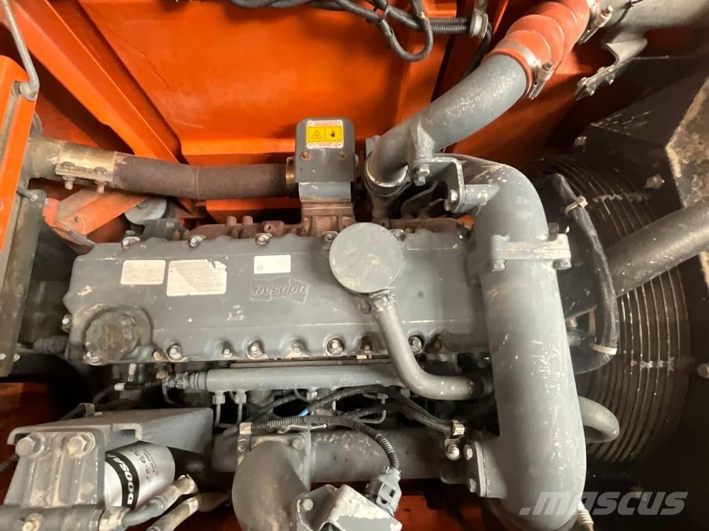 Doosan DX 235 LCR Excavadoras de cadenas