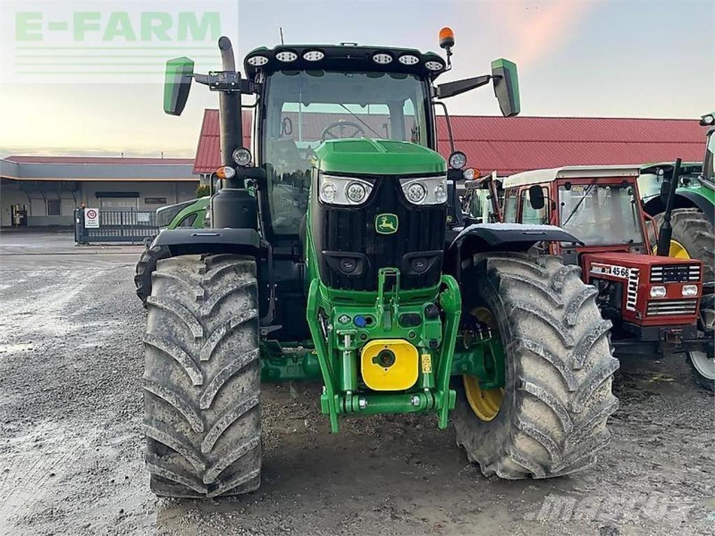 John Deere 6r 215 Tractores