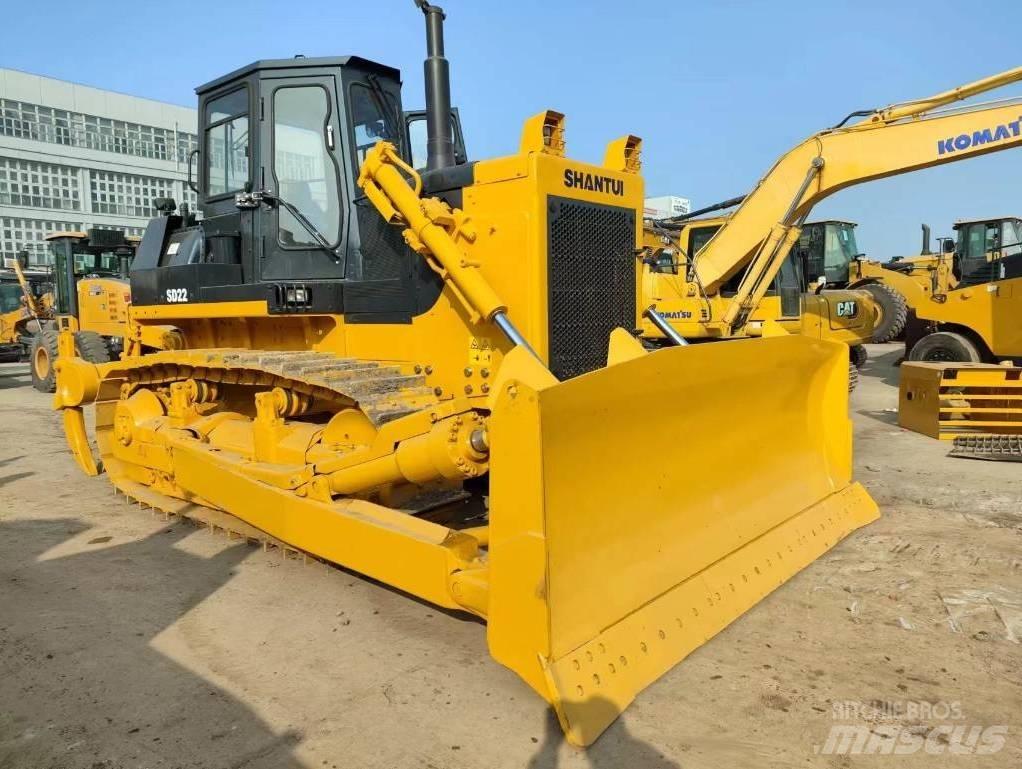 Shantui SD 22 Buldozer sobre oruga