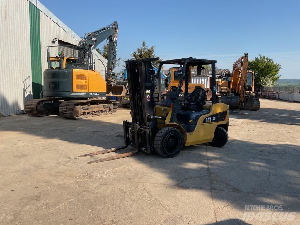 CAT DP30NT Carretillas diesel