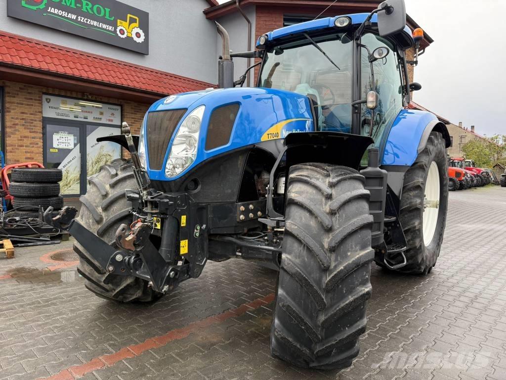 New Holland T 7040 Tractores