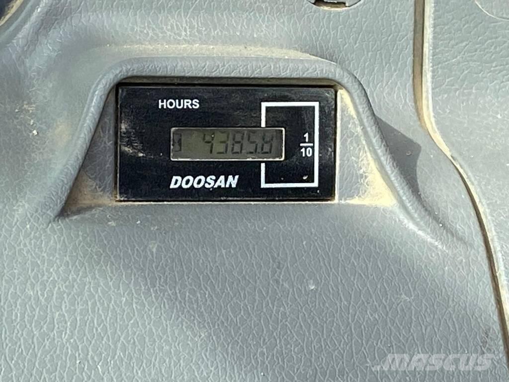 Doosan DX 160 LC Excavadoras de cadenas