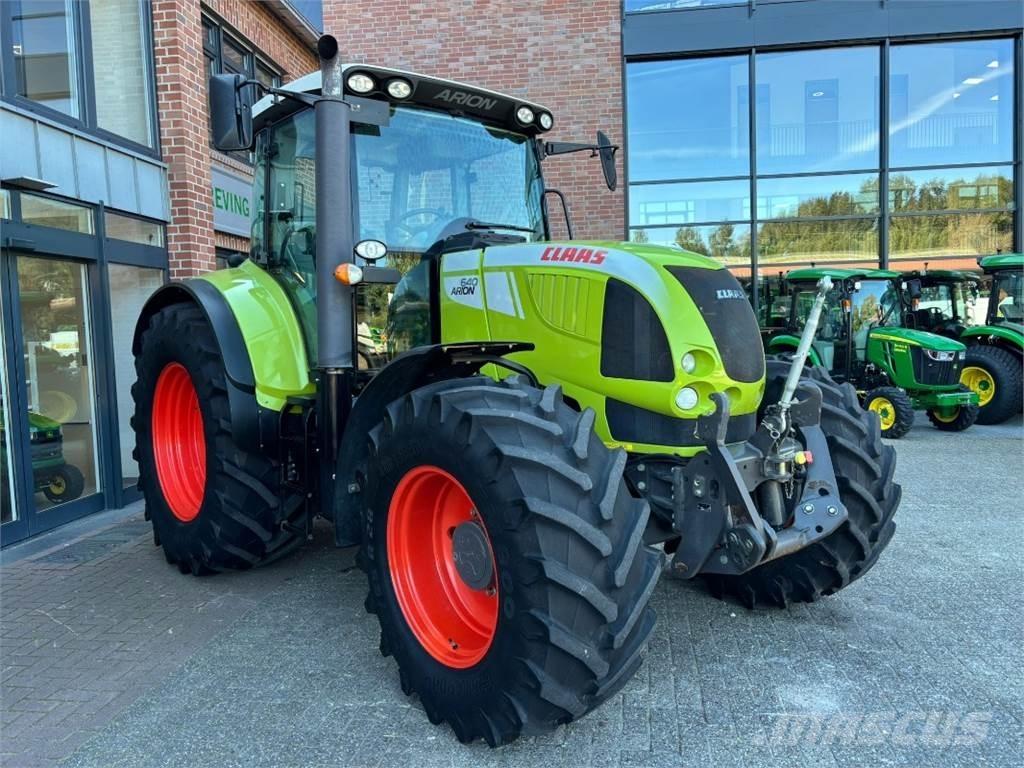 CLAAS Arion 640 Tractores