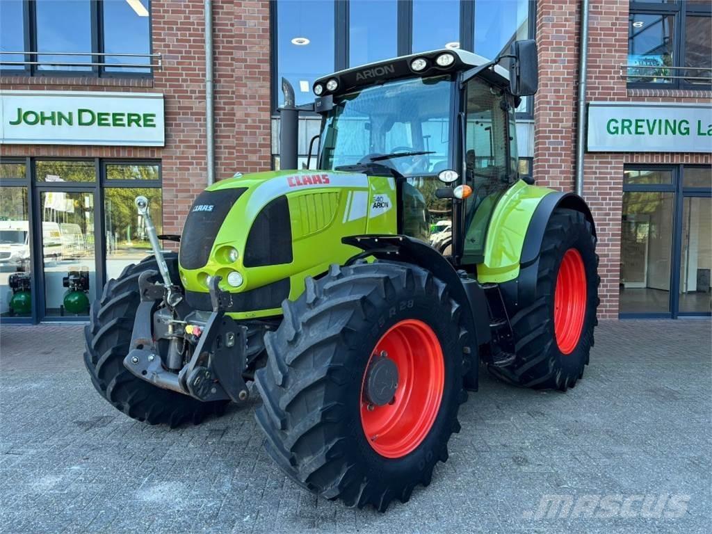CLAAS Arion 640 Tractores