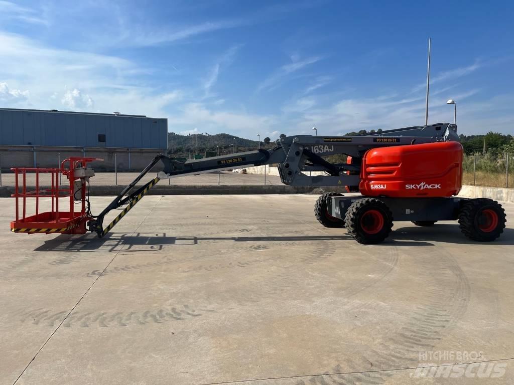 SkyJack SJ 63 AJ Plataforma de trabajo articulada