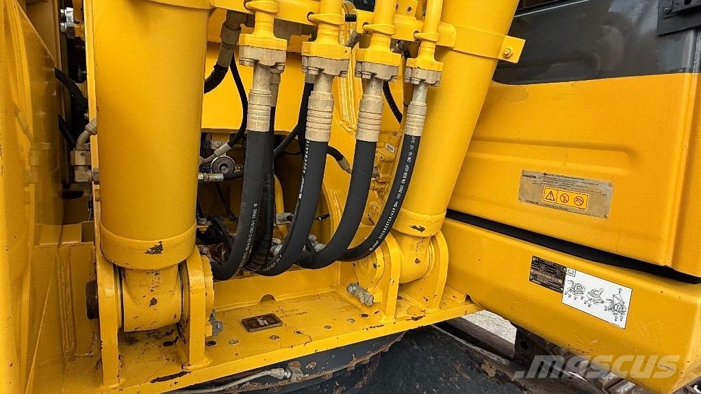 Komatsu PC 210 LC-11 Excavadoras de cadenas