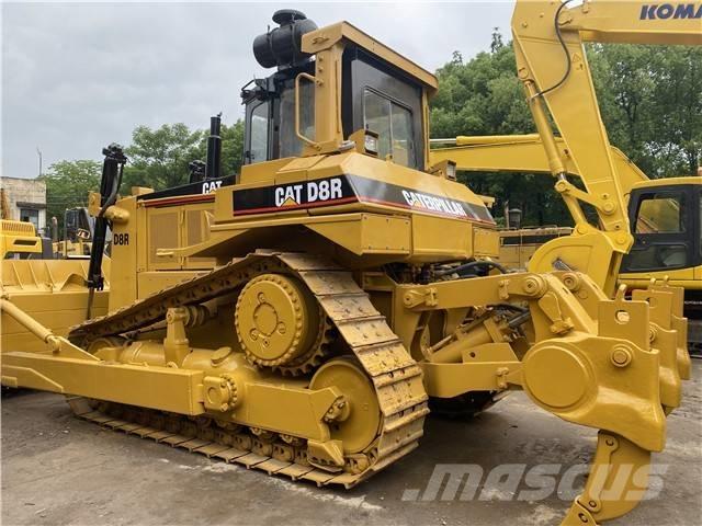 CAT D 8 R Buldozer sobre oruga