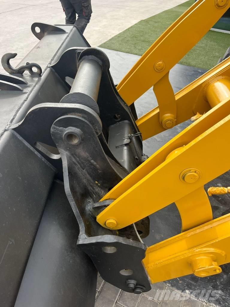 CAT 432 E Retrocargadoras