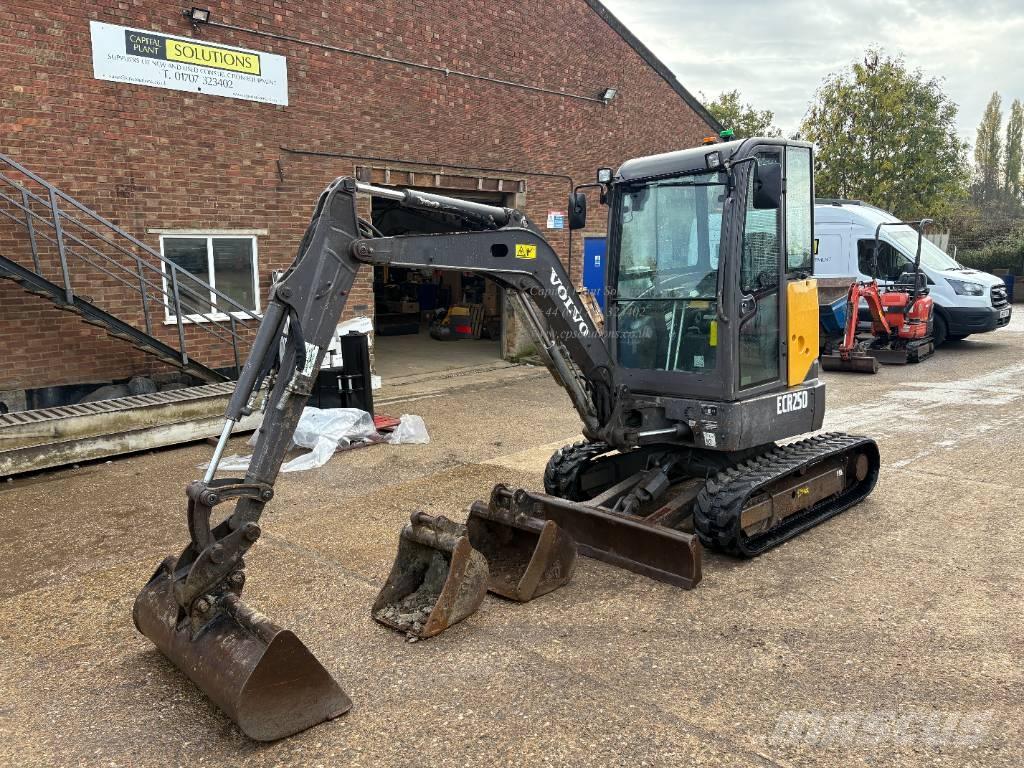 Volvo ECR 25 D Mini excavadoras < 7t