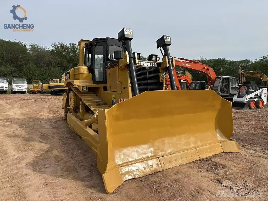 CAT D 8 R Buldozer sobre oruga