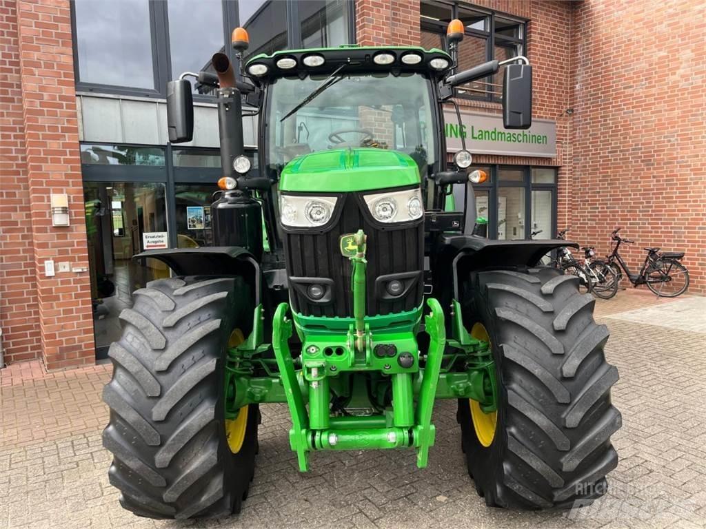 John Deere 6215R Tractores