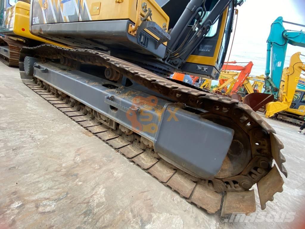 Volvo EC 240 B LC Excavadoras de cadenas