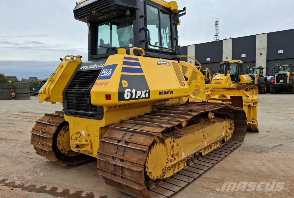Komatsu D61PXI-24E0 Buldozer sobre oruga