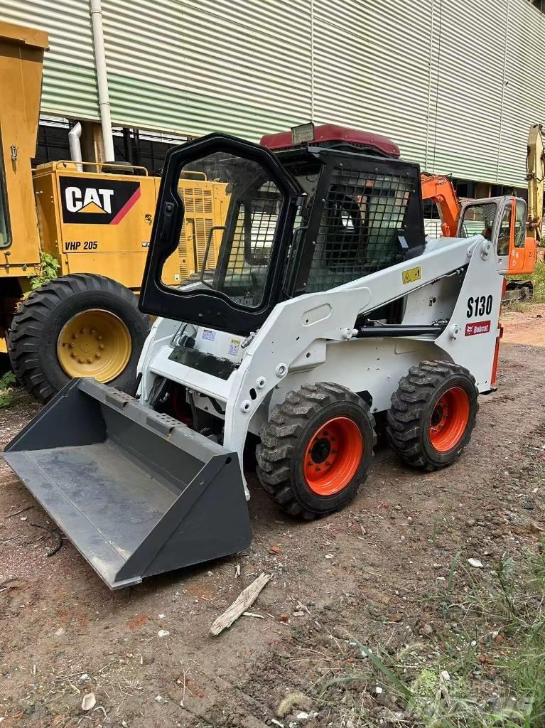 Bobcat S 130 Minicargadoras