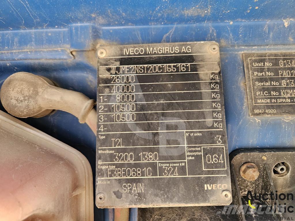 Iveco 260E44 Camiones bañeras basculantes o volquetes