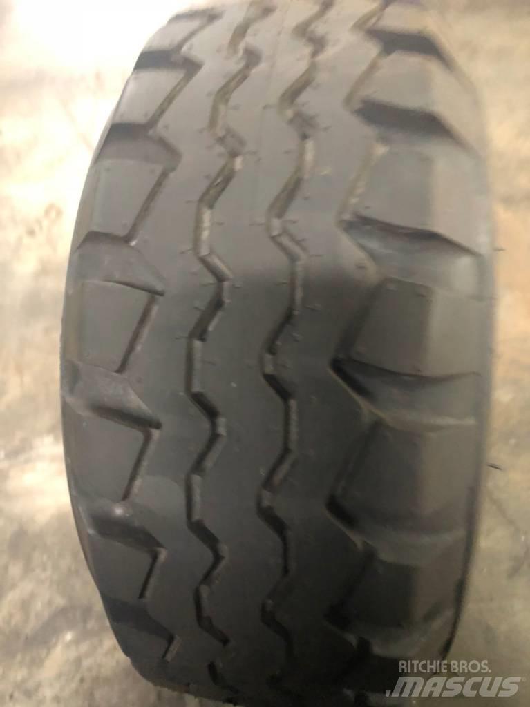  Cheng Shin 18x7-8 Neumáticos, ruedas y llantas