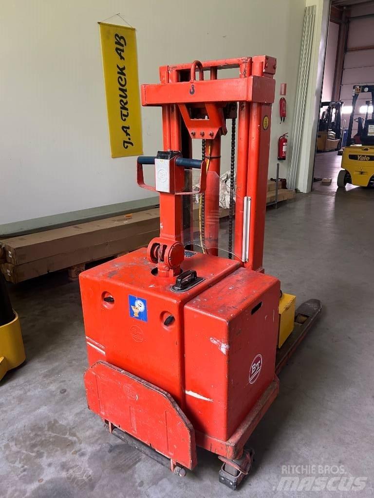 BT LSV1000/7 Apiladores eléctricos