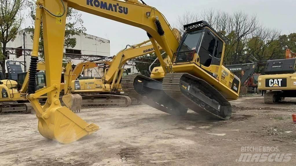 Komatsu PC 220-8 Excavadoras de cadenas